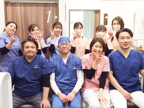 スタッフ集合写真